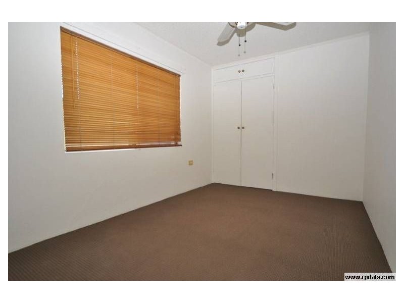 1/16 Nankeen, Paradise Point QLD 4216