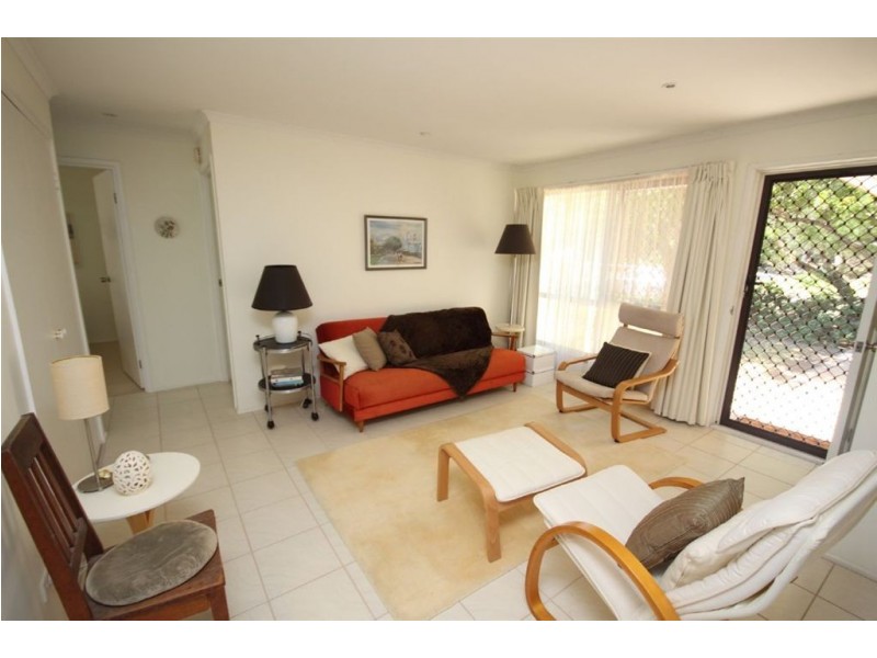 1/84 Kangaroo Avenue, Coombabah QLD 4216