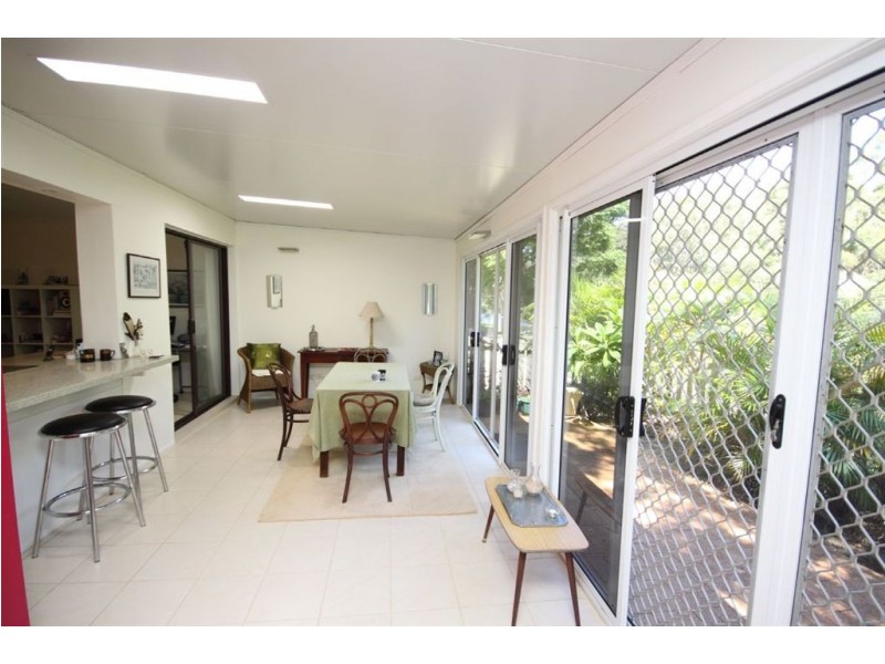 1/84 Kangaroo Avenue, Coombabah QLD 4216