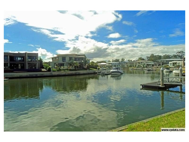 50 East Quay Drive, Biggera Waters QLD 4216