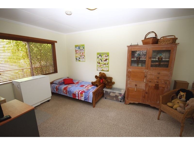 96 The Esplanade, Paradise Point QLD 4216