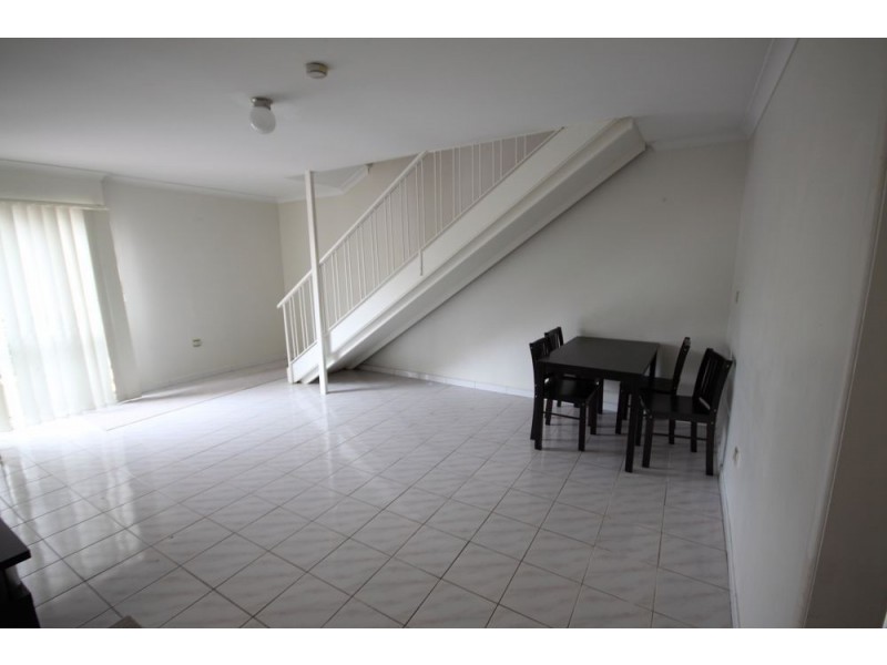2/1 Brighton Street, Biggera Waters QLD 4216