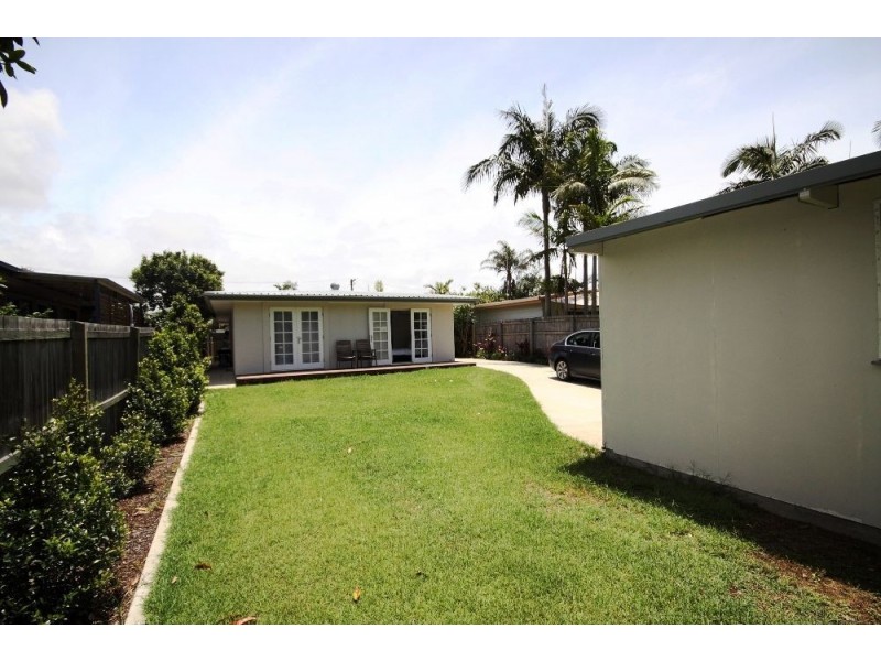 37 Mungera Street, Runaway Bay QLD 4216