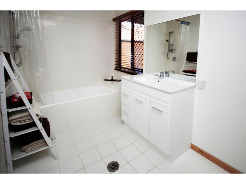 14 Matisse Court, Coombabah QLD 4216