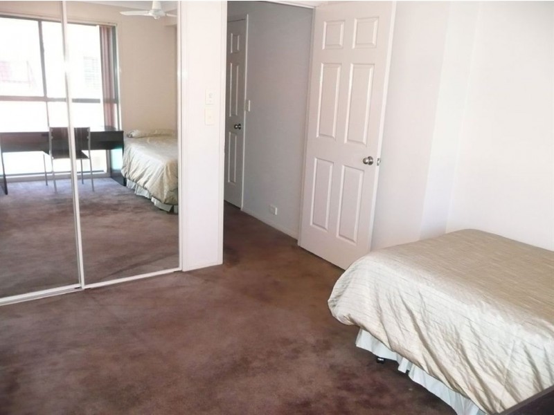 19A Madang Crescent, Runaway Bay QLD 4216