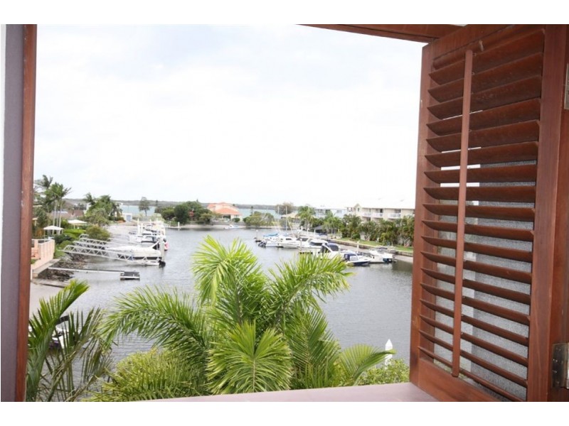 15/89 Bayview Street, Runaway Bay QLD 4216