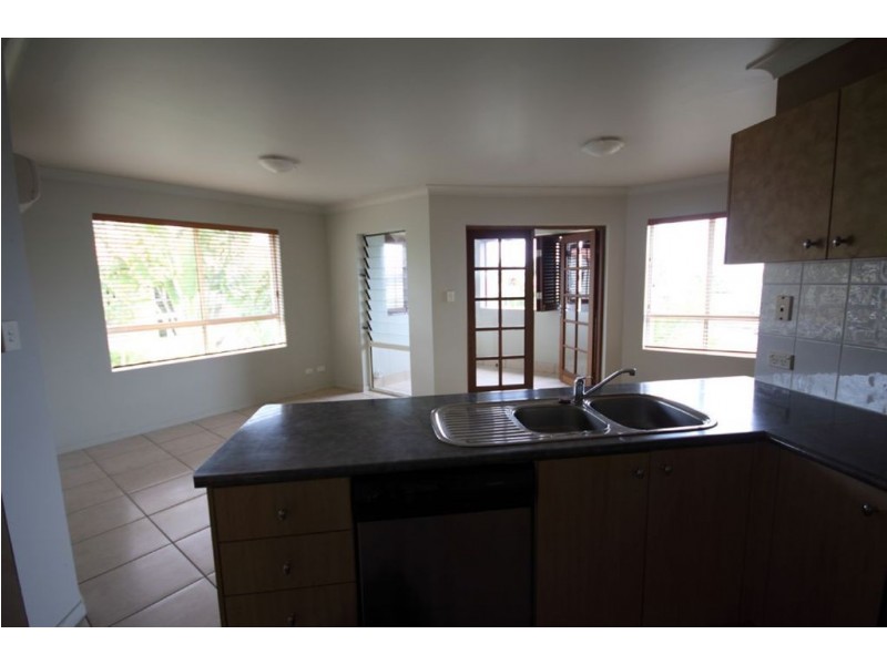 15/89 Bayview Street, Runaway Bay QLD 4216