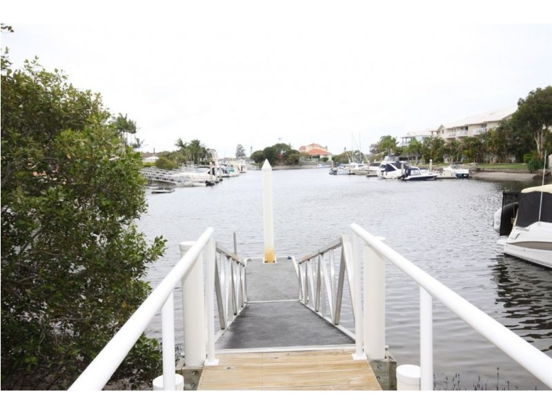 15/89 Bayview Street, Runaway Bay QLD 4216