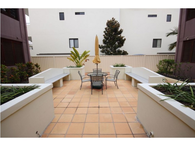 15/89 Bayview Street, Runaway Bay QLD 4216