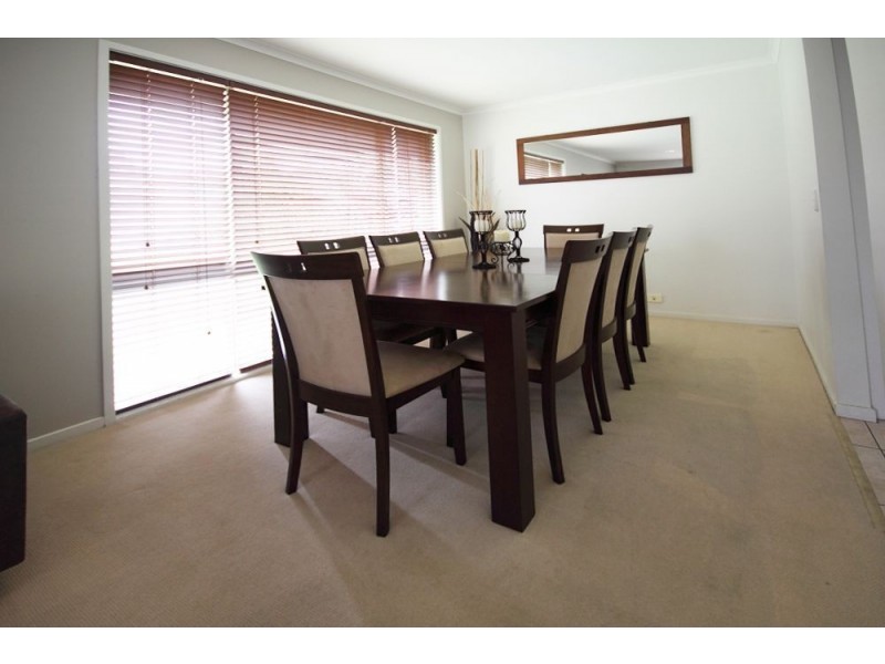 3 Barradine Crescent, Helensvale QLD 4212