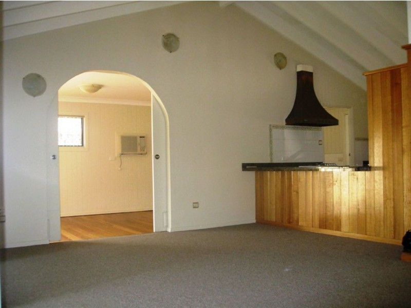 65 Turana Street, Coombabah QLD 4216