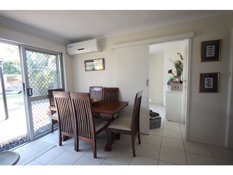 4 Dobell Avenue, Paradise Point QLD 4216