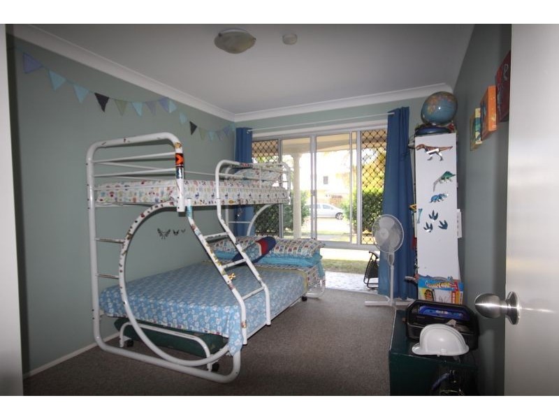 4 Dobell Avenue, Paradise Point QLD 4216