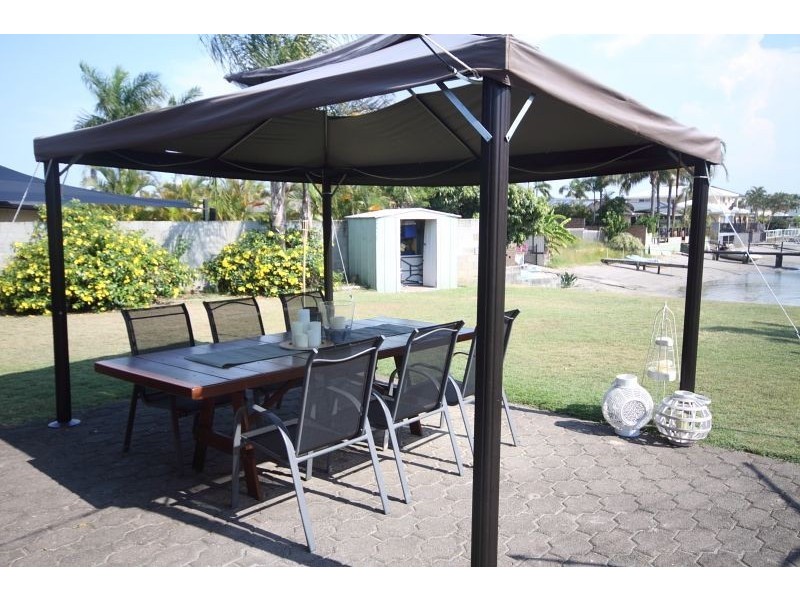 4 Dobell Avenue, Paradise Point QLD 4216