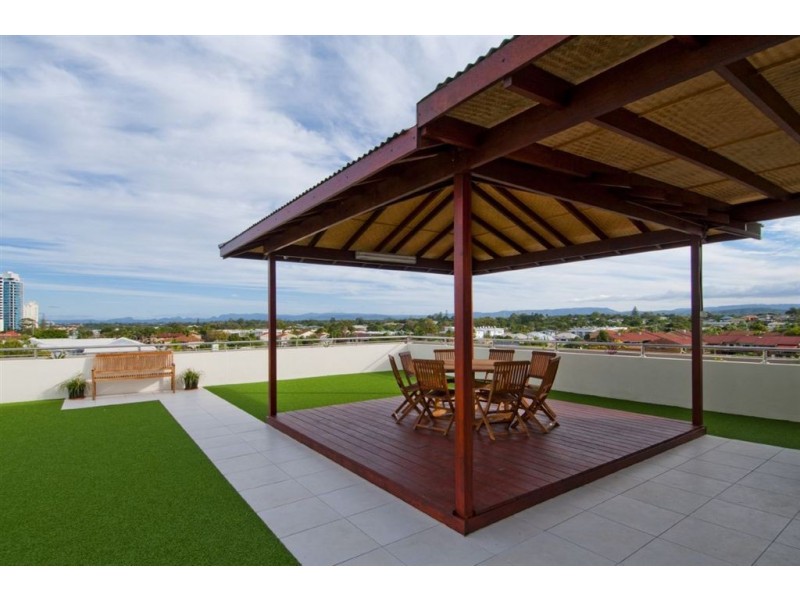 5/10 Imperial Parade, Labrador QLD 4215