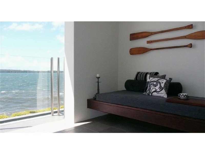 25 Parklane Terrace, Paradise Point QLD 4216