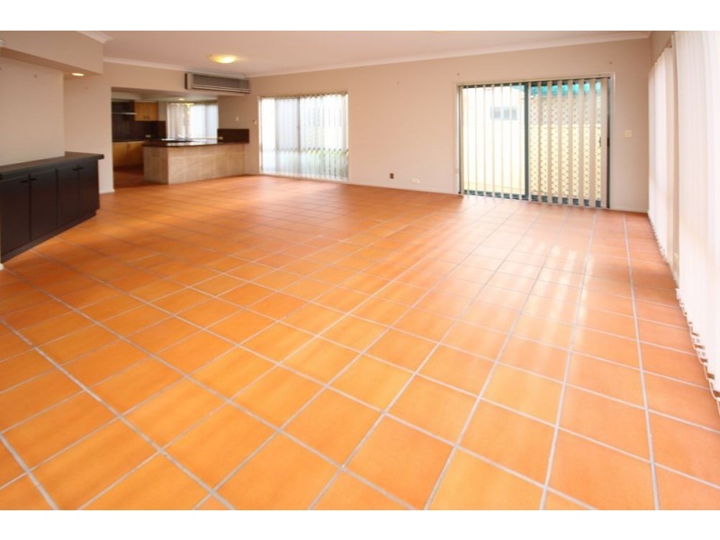 19a Madang Crescent, Runaway Bay QLD 4216