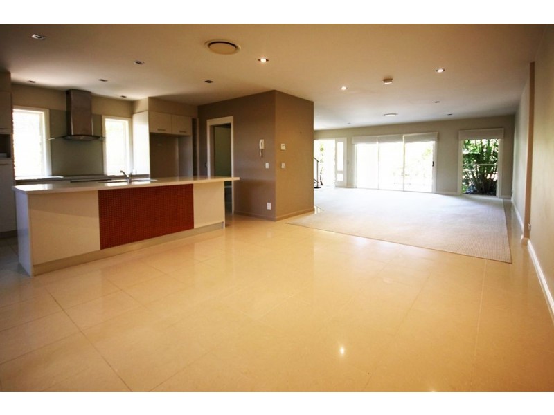 6/27 Gordon Street, Labrador QLD 4215