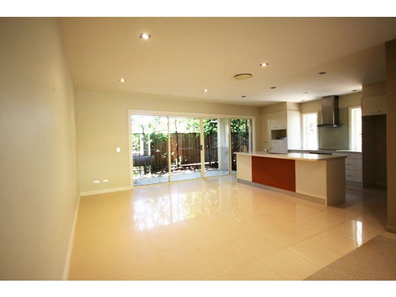 6/27 Gordon Street, Labrador QLD 4215