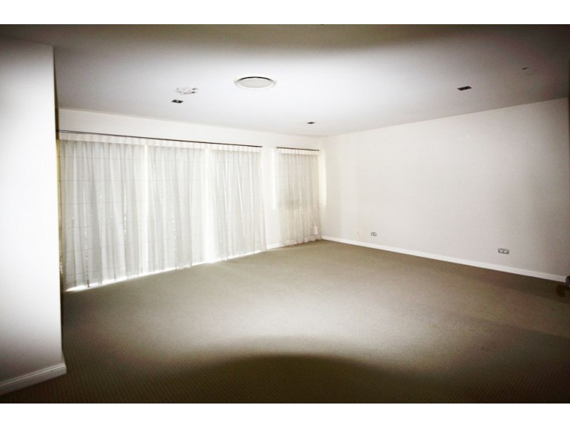 6/27 Gordon Street, Labrador QLD 4215