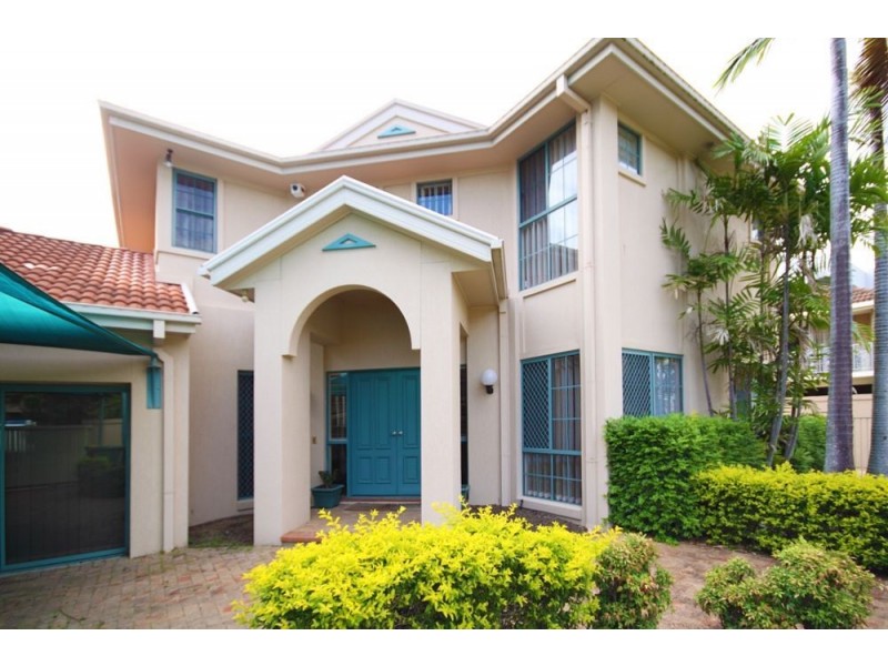 19a Madang Crescent, Runaway Bay QLD 4216