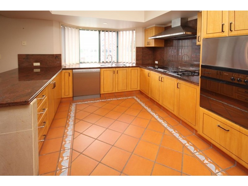 19 Madang Crescent, Runaway Bay QLD 4216