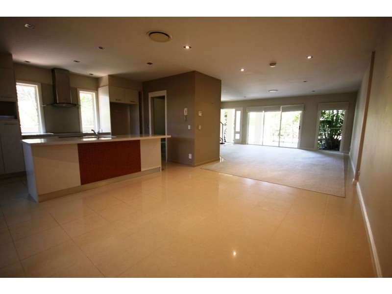 6/27 Gordon Street, Labrador QLD 4215