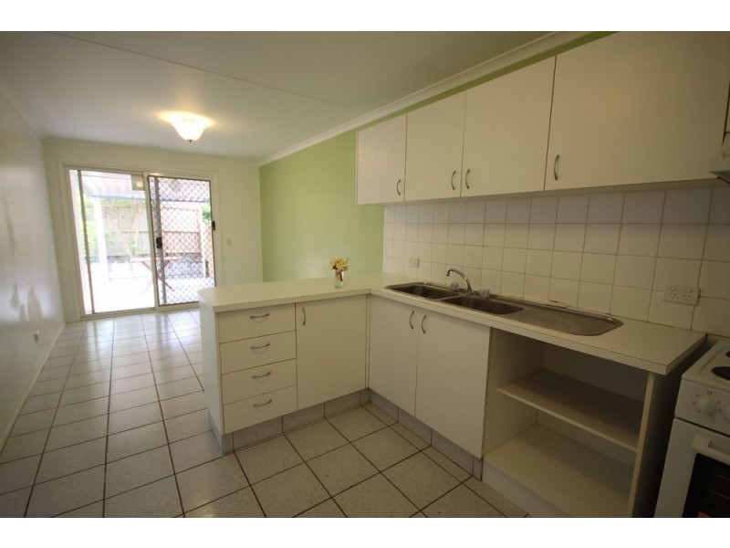 2/7 Waterbird court, Coombabah QLD 4216