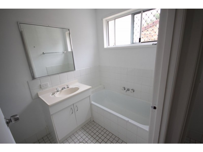 2/7 Waterbird court, Coombabah QLD 4216