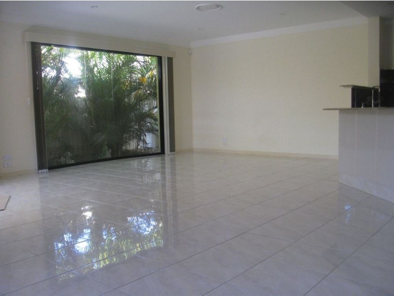 15 Lagos Court, Coombabah QLD 4216