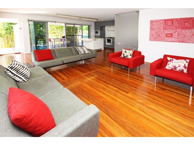 28 Vernon Avenue, Labrador QLD 4215