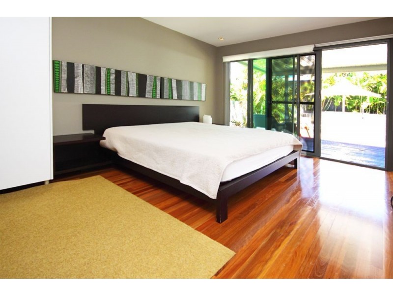 28 Vernon Avenue, Labrador QLD 4215