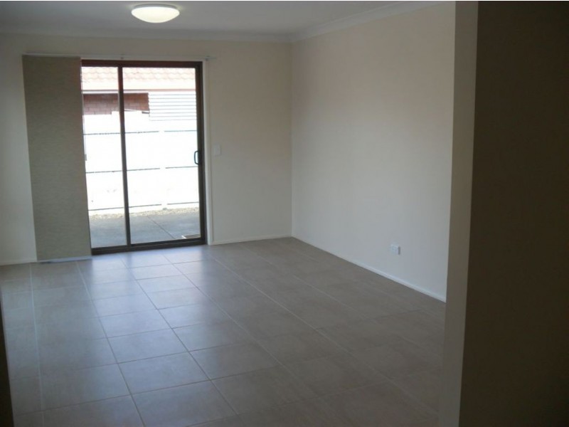 1/34 Bruce Avenue, Paradise Point QLD 4216