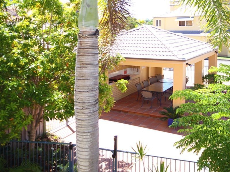 46/82 Limetree Parade, Runaway Bay QLD 4216