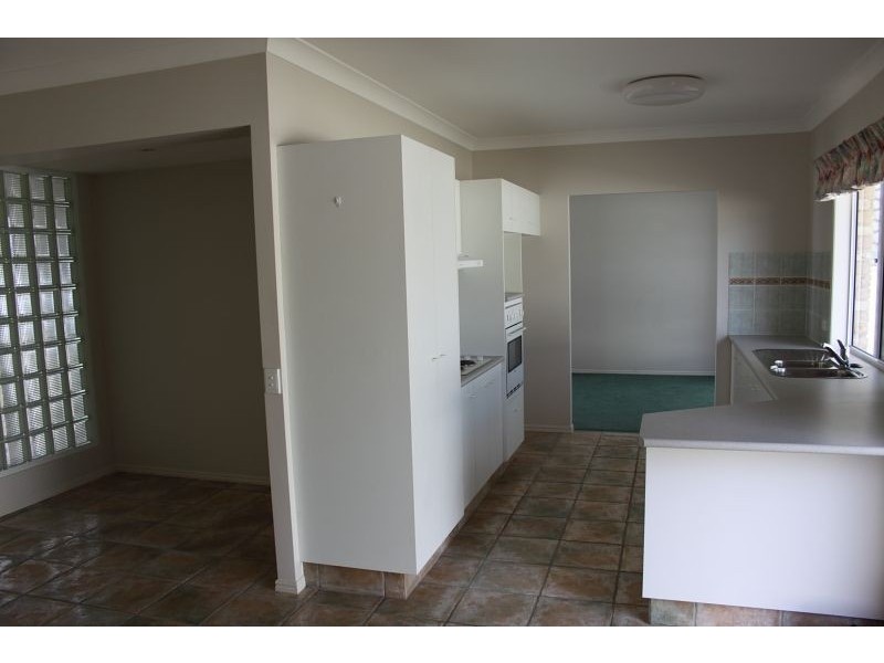 132 Columbus Drive, Runaway Bay QLD 4216