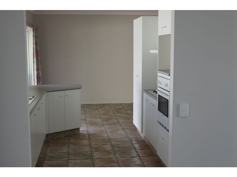 132 Columbus Drive, Runaway Bay QLD 4216
