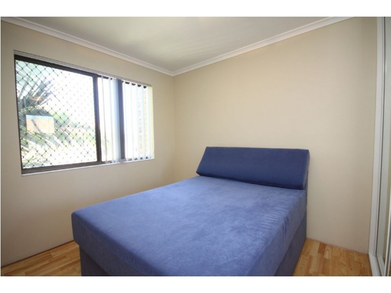 27/490 Marine Parade, Biggera Waters QLD 4216