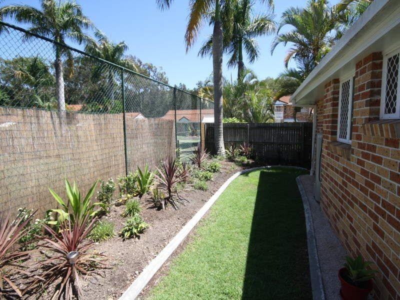 33/27 Raintree Glen, Coombabah QLD 4216