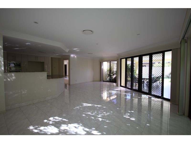 15 Lagos Court, Coombabah QLD 4216