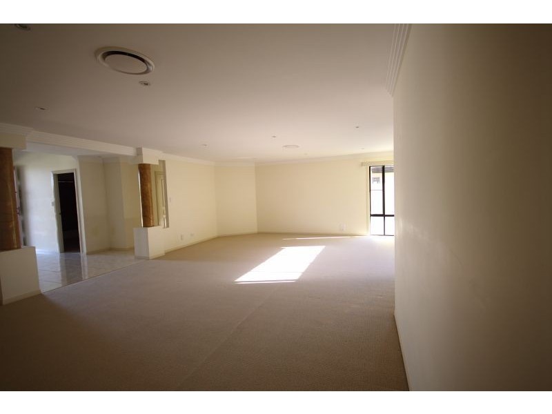 15 Lagos Court, Coombabah QLD 4216