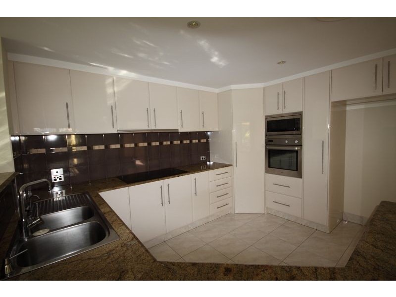 15 Lagos Court, Coombabah QLD 4216