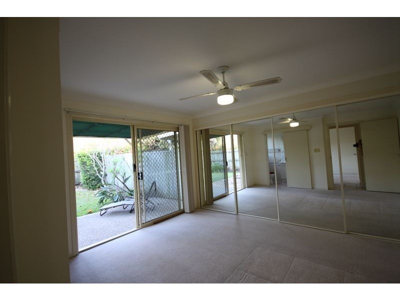 1/43 Brown Street, Labrador QLD 4215