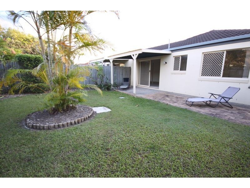 1/43 Brown Street, Labrador QLD 4215