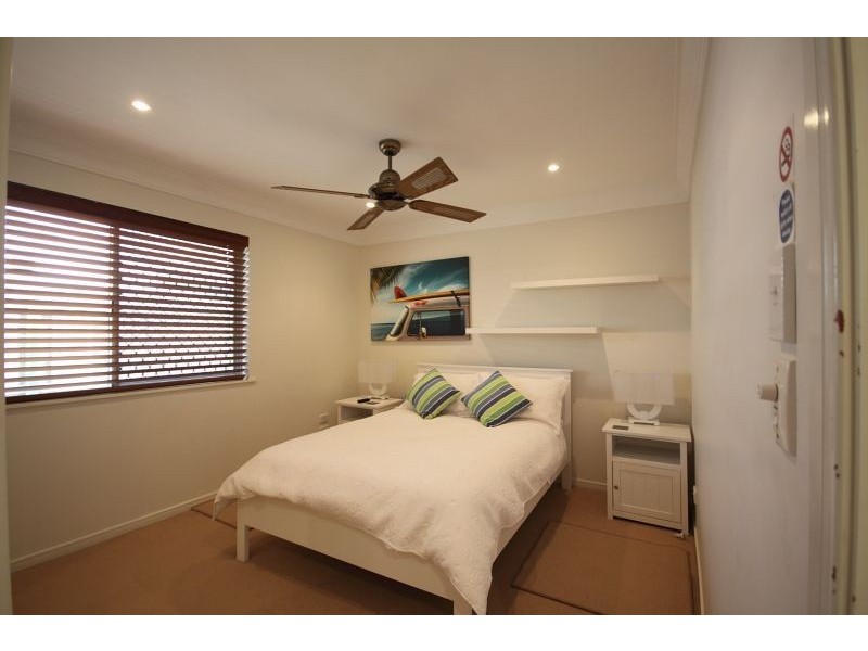 28 Oak Avenue, Surfers Paradise QLD 4217