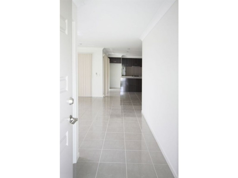 28 Ellenborough Ave, Ormeau Hills QLD 4208