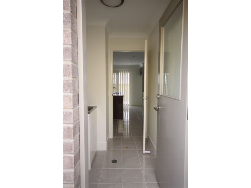 28 Ellenborough Ave, Ormeau Hills QLD 4208