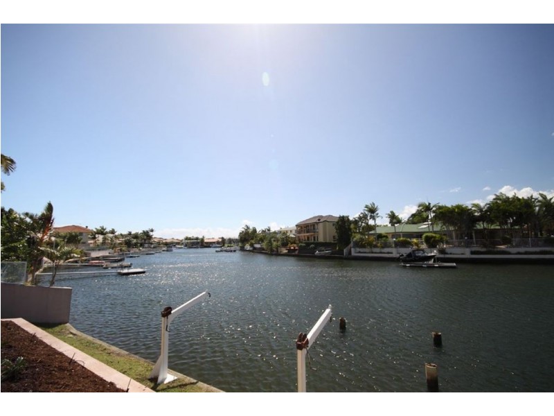 77 Sundance Way, Runaway Bay QLD 4216