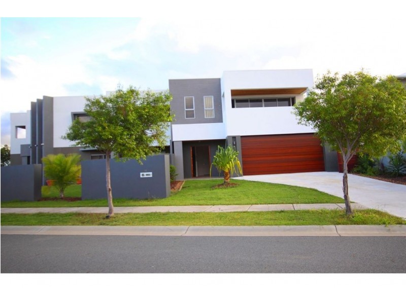 1/46 Compass Drive, Runaway Bay QLD 4216