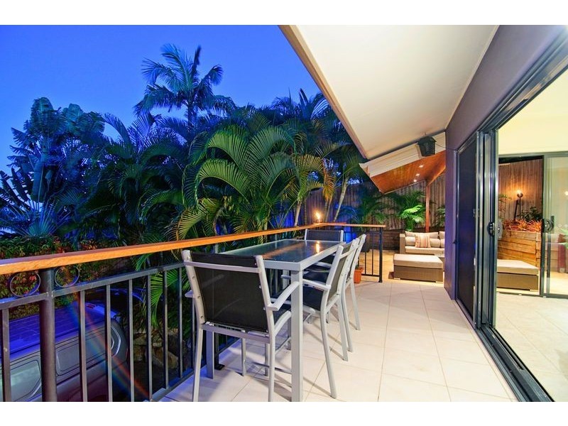 4/62 Imperial Parade, Labrador QLD 4215