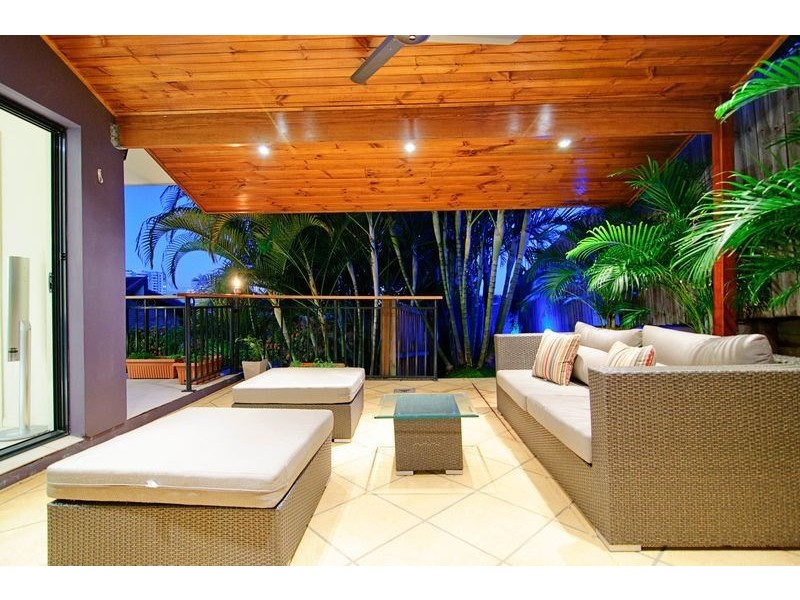 4/62 Imperial Parade, Labrador QLD 4215